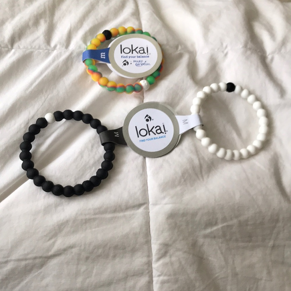 Set of 3 lokai bracelets